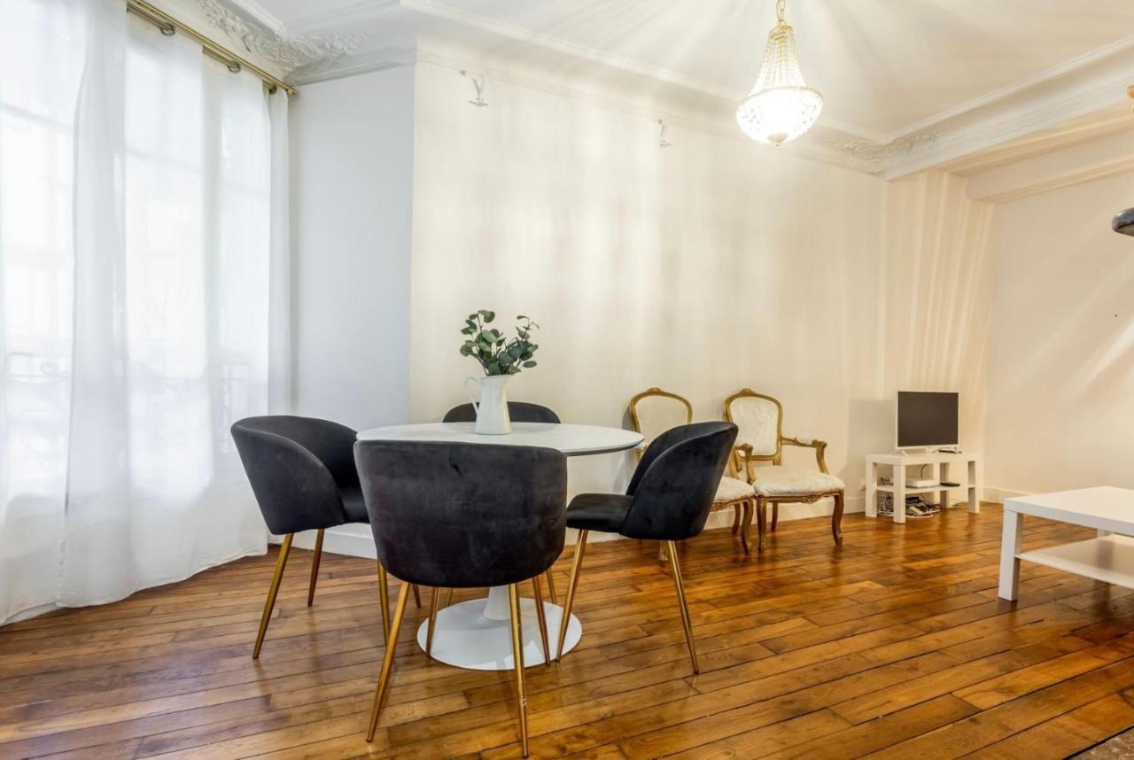 باريس Abbesses - Superbe Appartement Avec Cheminees المظهر الخارجي الصورة