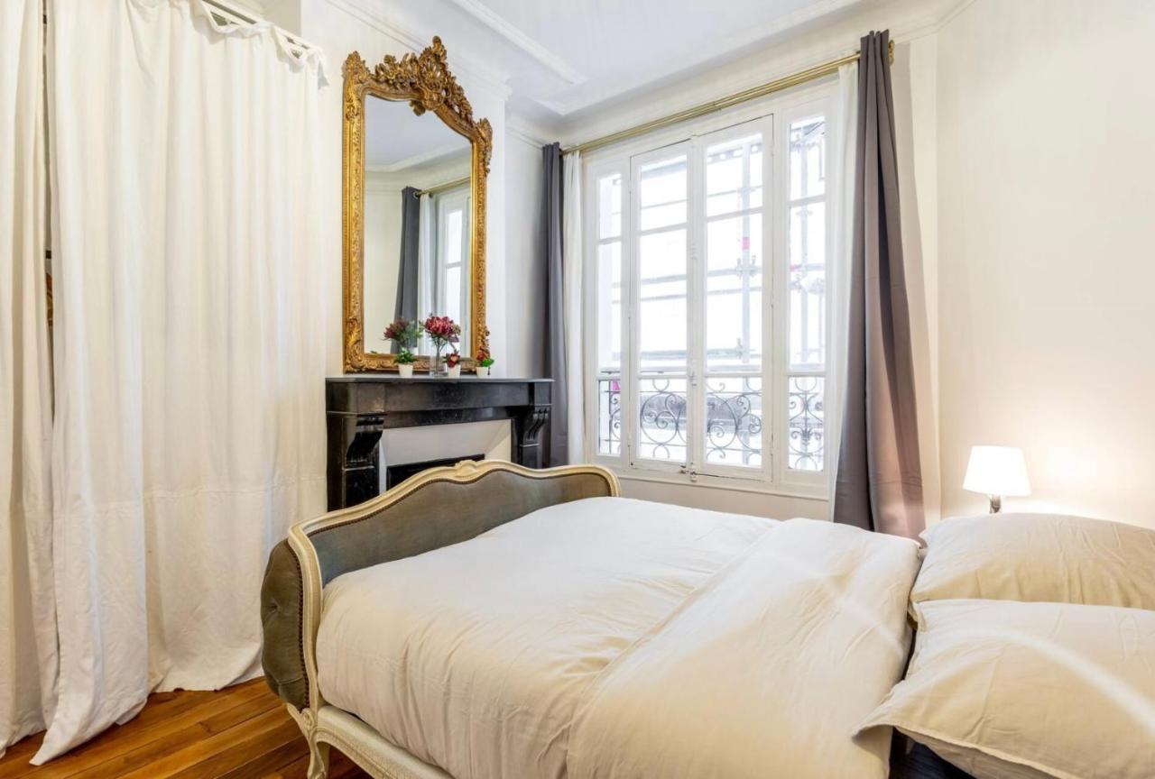 باريس Abbesses - Superbe Appartement Avec Cheminees المظهر الخارجي الصورة